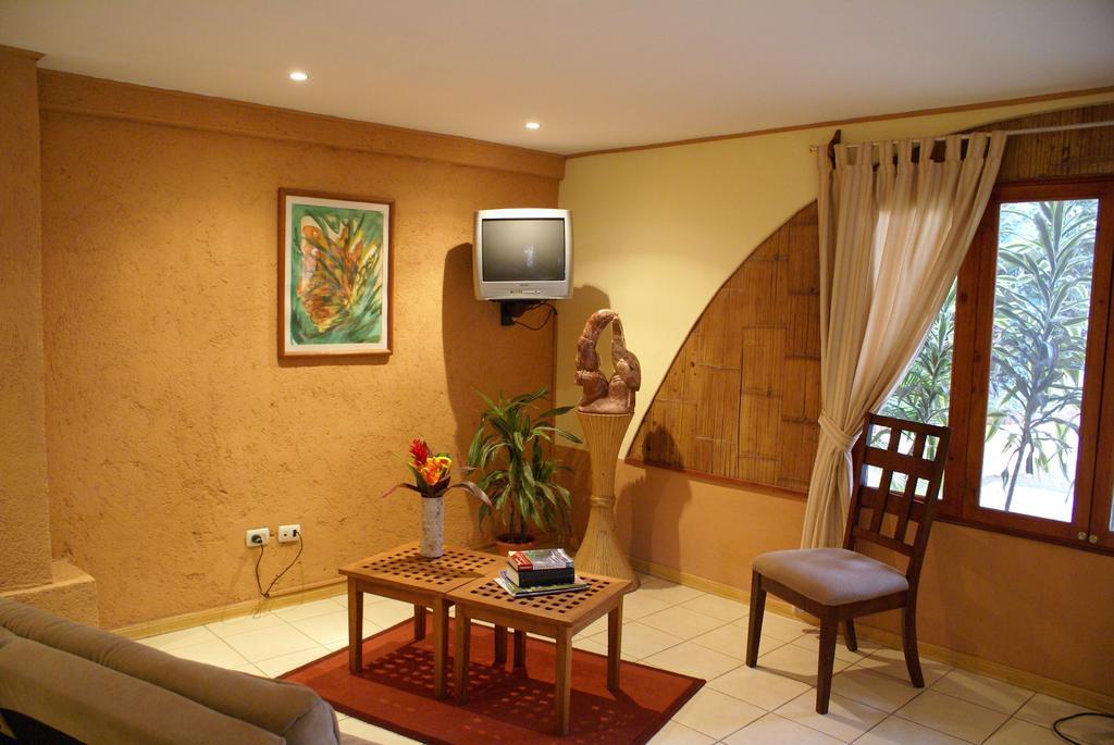 Dushi Vida Country Inn Alajuela Exterior foto